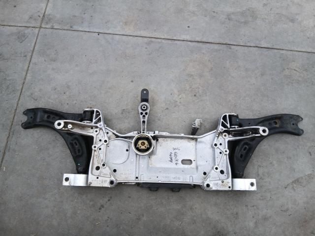 bontott VW GOLF VI Első Bölcső