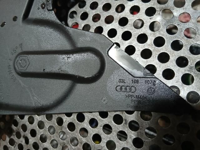 bontott VW GOLF VI Felső Vezérlés Burkolat