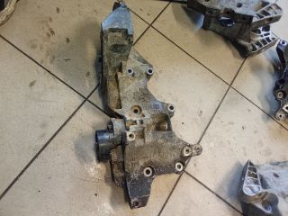 bontott VW GOLF VI Generátor Tartó Bak