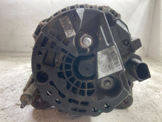 bontott VW GOLF VI Generátor