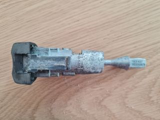 bontott VW GOLF VI Gyújtáskapcsoló Házzal