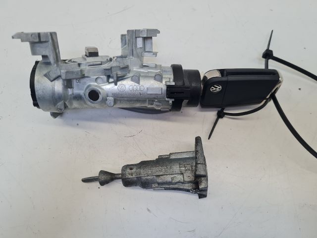 bontott VW GOLF VI Gyújtáskapcsoló Házzal