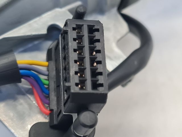 bontott VW GOLF VI Gyújtáskapcsoló Házzal