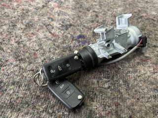 bontott VW GOLF VI Gyújtáskapcsoló Házzal