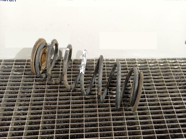 bontott VW GOLF VI Hátsó Rugó