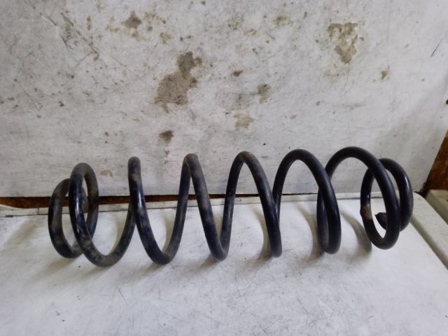 bontott VW GOLF VI Hátsó Rugó