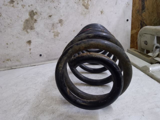 bontott VW GOLF VI Hátsó Rugó