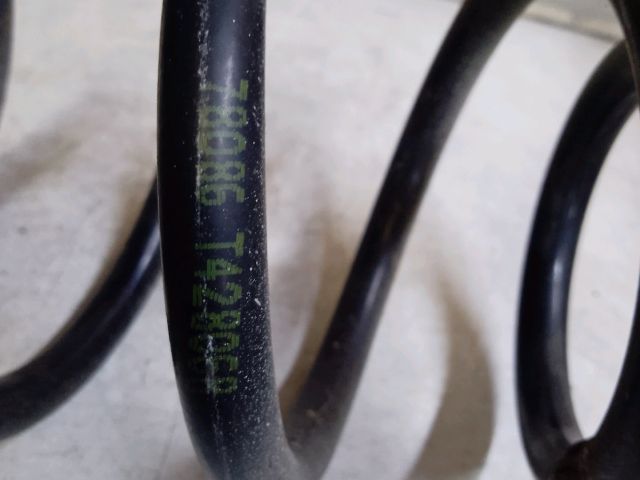 bontott VW GOLF VI Hátsó Rugó