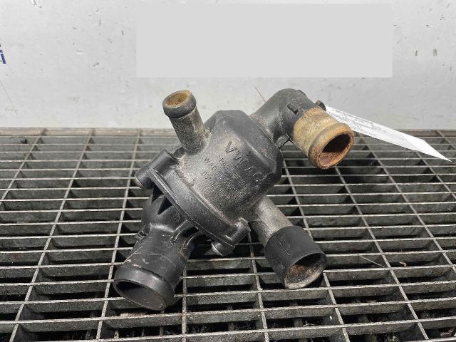 bontott VW GOLF VI Hengerfej Vízkivezető