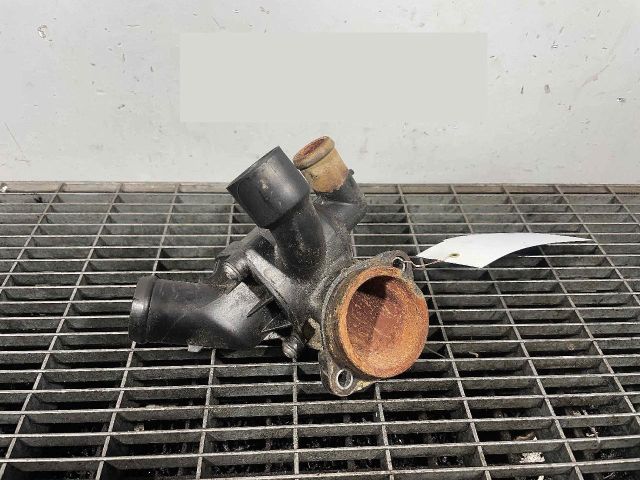 bontott VW GOLF VI Hengerfej Vízkivezető