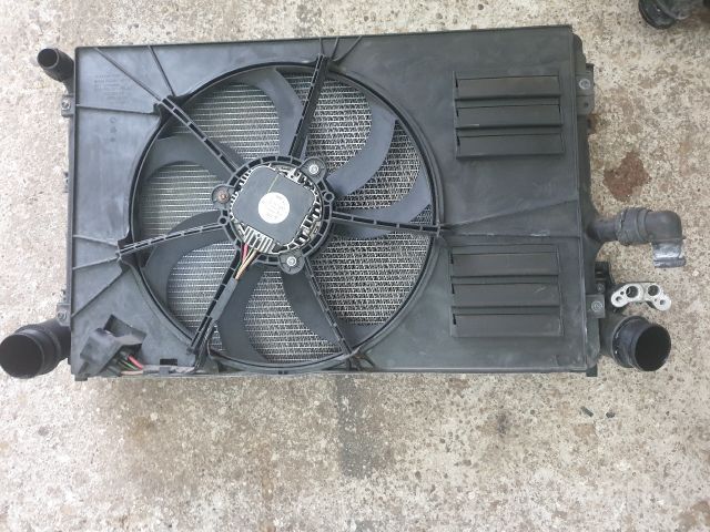 bontott VW GOLF VI Hűtő Ventilátor(ok), Radiátor(ok) Szett
