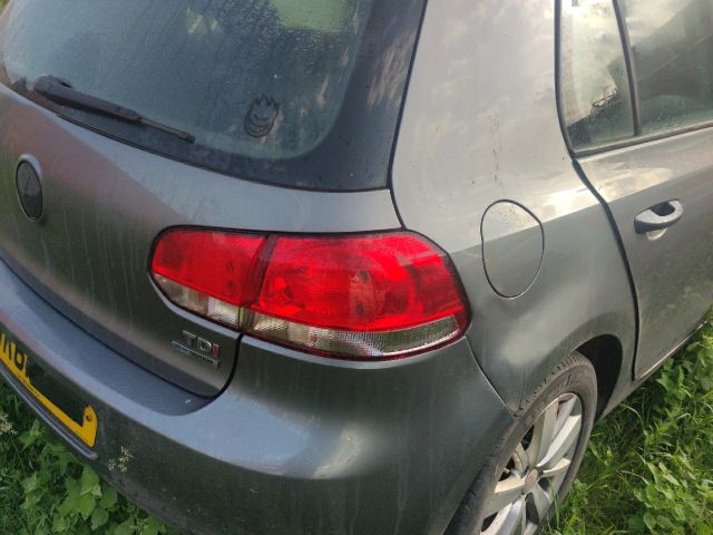 bontott VW GOLF VI Jobb első Csonkállvány Kerékaggyal