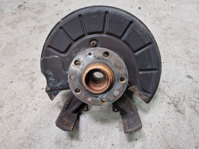 bontott VW GOLF VI Jobb első Csonkállvány Kerékaggyal