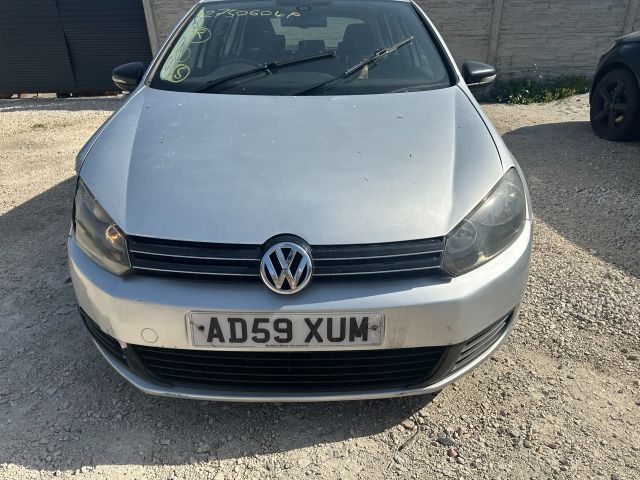 bontott VW GOLF VI Jobb első Csonkállvány Kerékaggyal