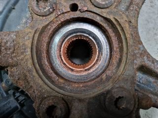 bontott VW GOLF VI Jobb első Csonkállvány Kerékaggyal