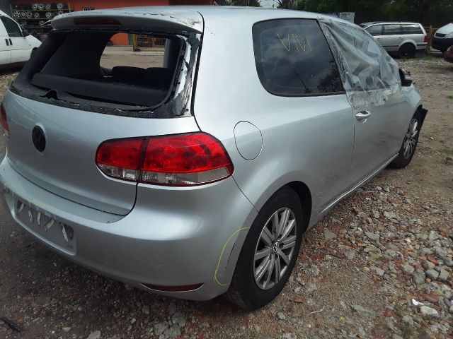 bontott VW GOLF VI Jobb első Gólyaláb (Lengécsillapító, Rugó)