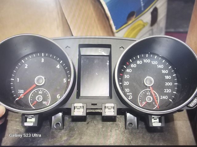 bontott VW GOLF VI Kilométeróra