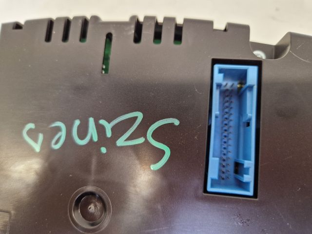 bontott VW GOLF VI Kilométeróra