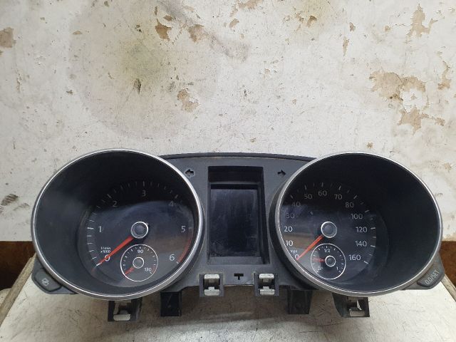 bontott VW GOLF VI Kilométeróra