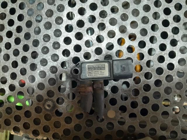 bontott VW GOLF VI Kipufogó Nyomásérzékelő