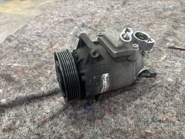 bontott VW GOLF VI Klímakompresszor