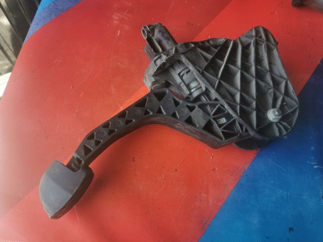 bontott VW GOLF VI Kuplung Pedál