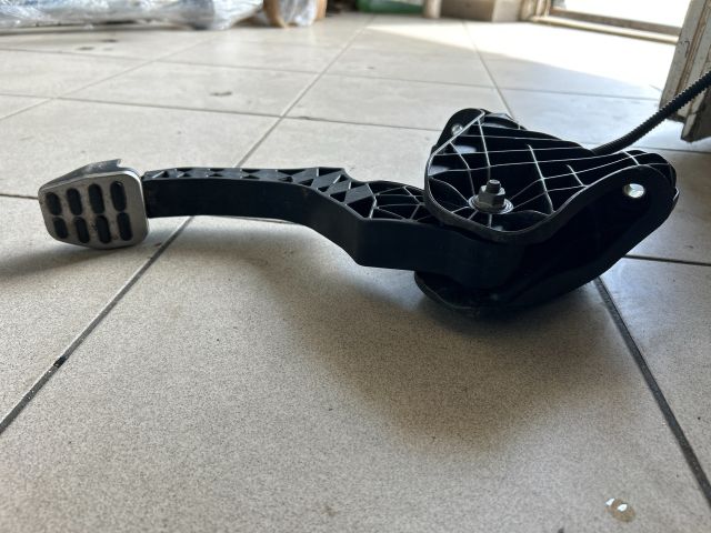 bontott VW GOLF VI Kuplung Pedál