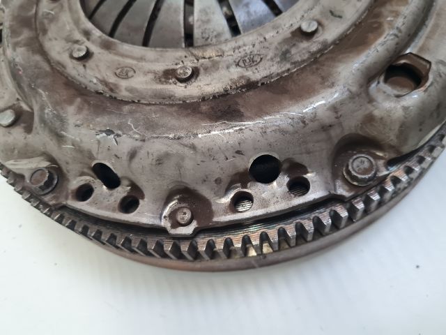 bontott VW GOLF VI Kuplung Szett Lendkerékkel