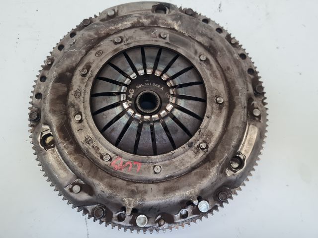 bontott VW GOLF VI Kuplung Szett Lendkerékkel