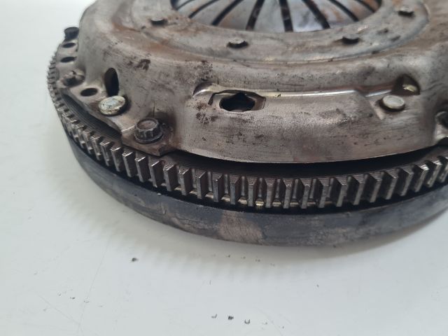 bontott VW GOLF VI Kuplung Szett Lendkerékkel