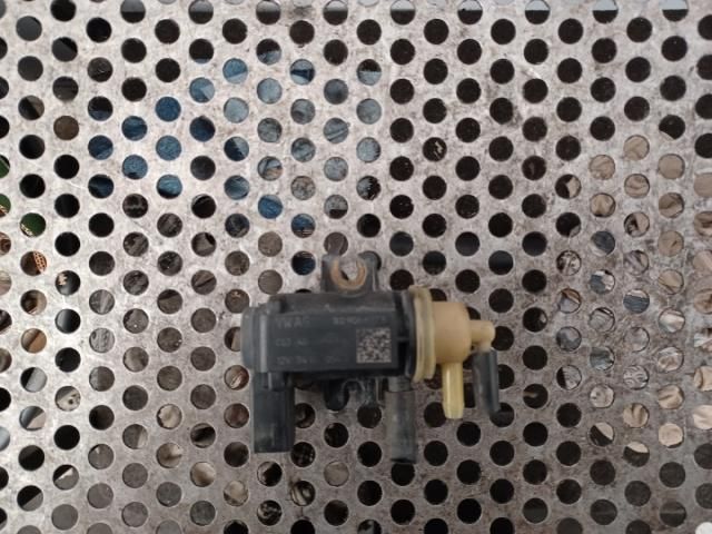 bontott VW GOLF VI Lefújószelep