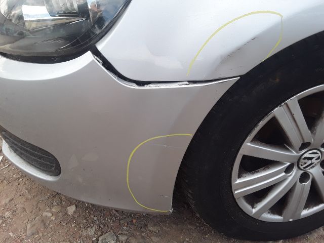 bontott VW GOLF VI Motor (Fűzött blokk hengerfejjel)