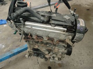 bontott VW GOLF VI Motor (Fűzött blokk hengerfejjel)