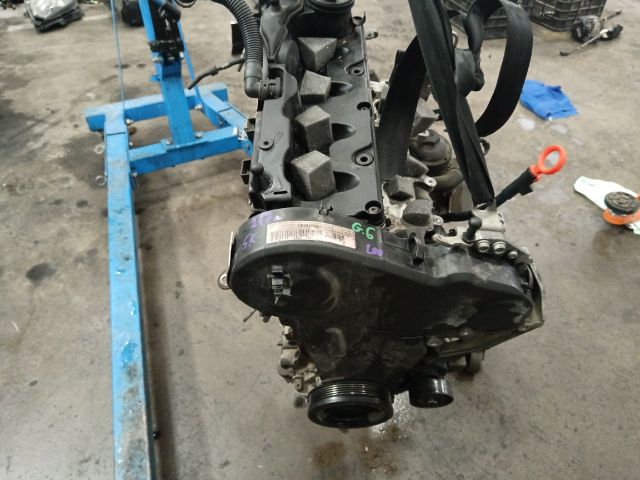 bontott VW GOLF VI Motor (Fűzött blokk hengerfejjel)