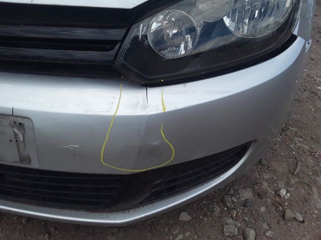 bontott VW GOLF VI Motor (Fűzött blokk hengerfejjel)