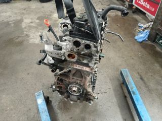 bontott VW GOLF VI Motor (Fűzött blokk hengerfejjel)