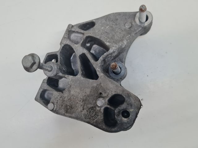 bontott VW GOLF VI Motor Tartó Bak (Fém)