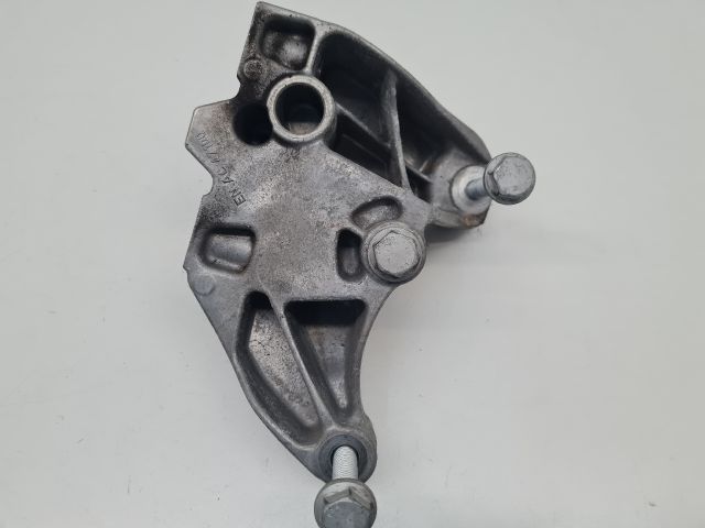 bontott VW GOLF VI Motor Tartó Bak (Fém)