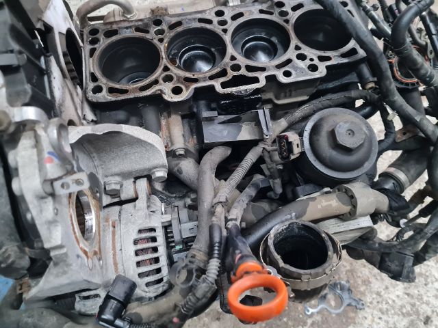 bontott VW GOLF VI Motorblokk (Fűzött)