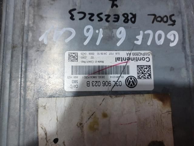 bontott VW GOLF VI Motorvezérlő