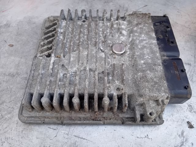 bontott VW GOLF VI Motorvezérlő