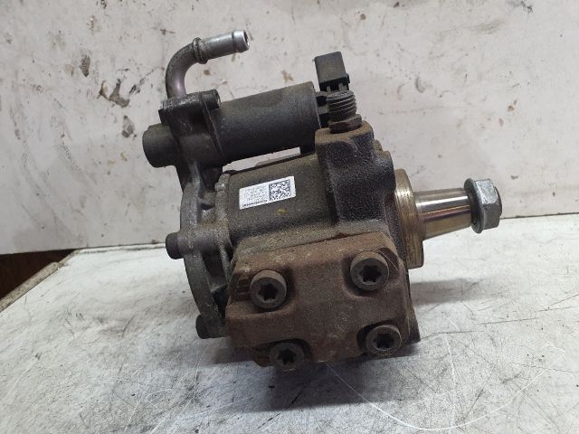 bontott VW GOLF VI Nagynyomású Szivattyú