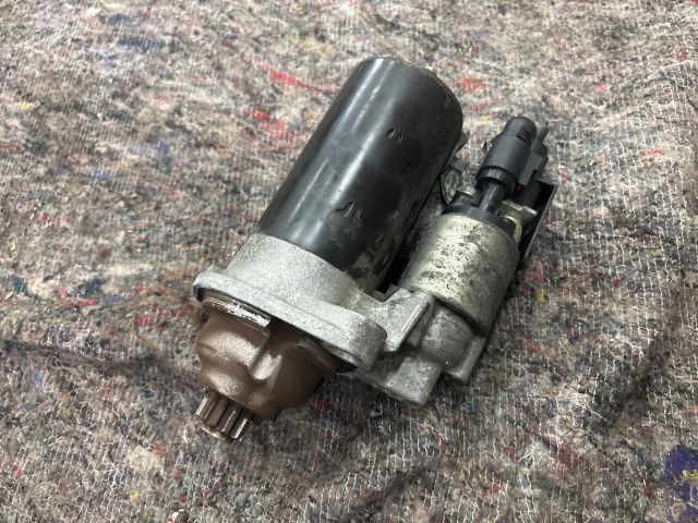 bontott VW GOLF VI Önindító