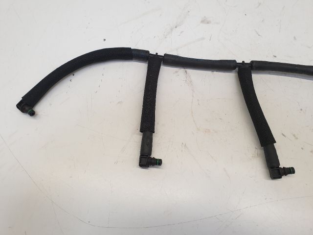 bontott VW GOLF VI Résolajcső