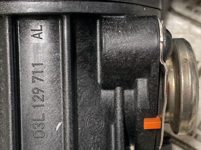 bontott VW GOLF VI Szívósor