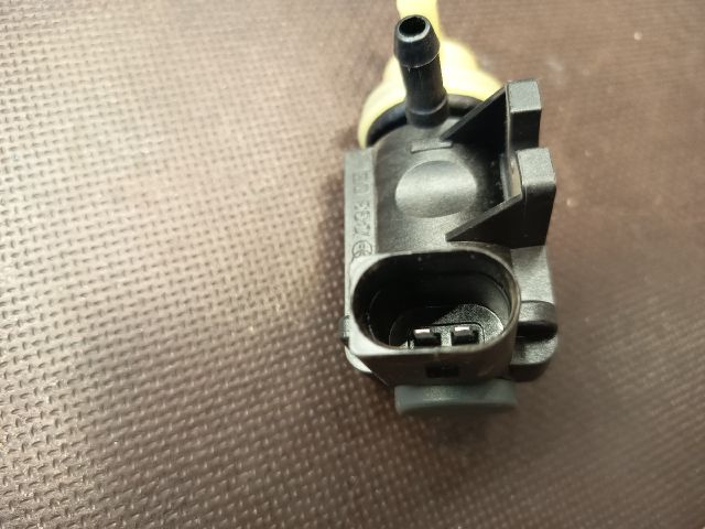 bontott VW GOLF VI Turbó Vákum Szelep