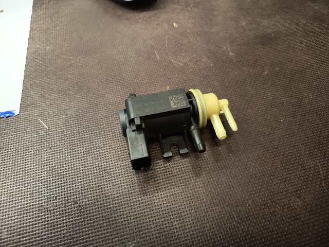 bontott VW GOLF VI Turbó Vákum Szelep