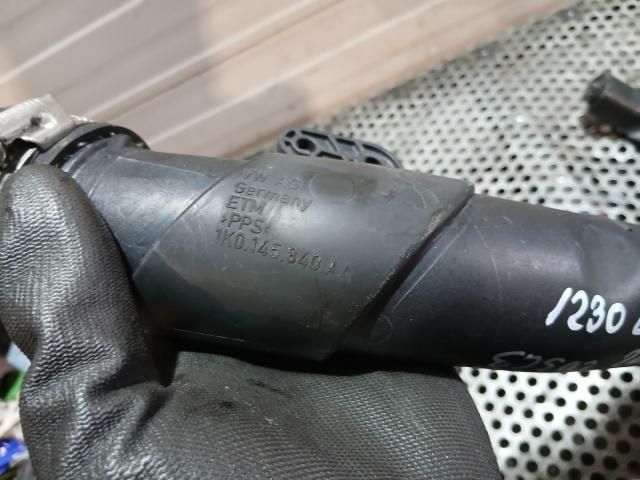 bontott VW GOLF VI Turbócső