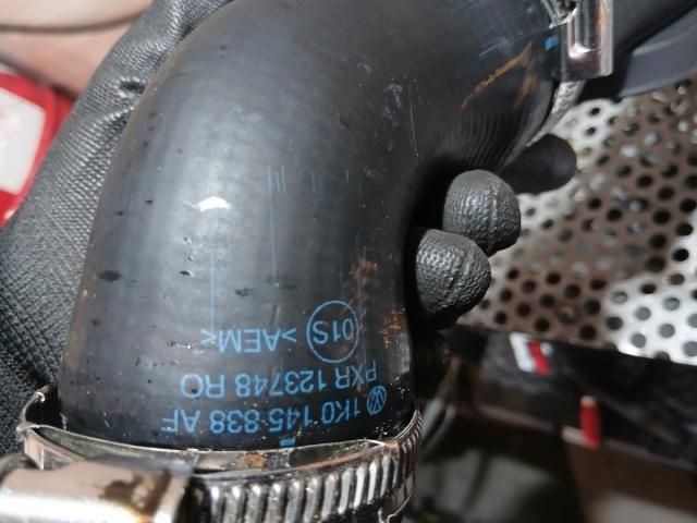 bontott VW GOLF VI Turbócső