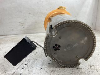 bontott VW GOLF VI Üzemanyag Szivattyú